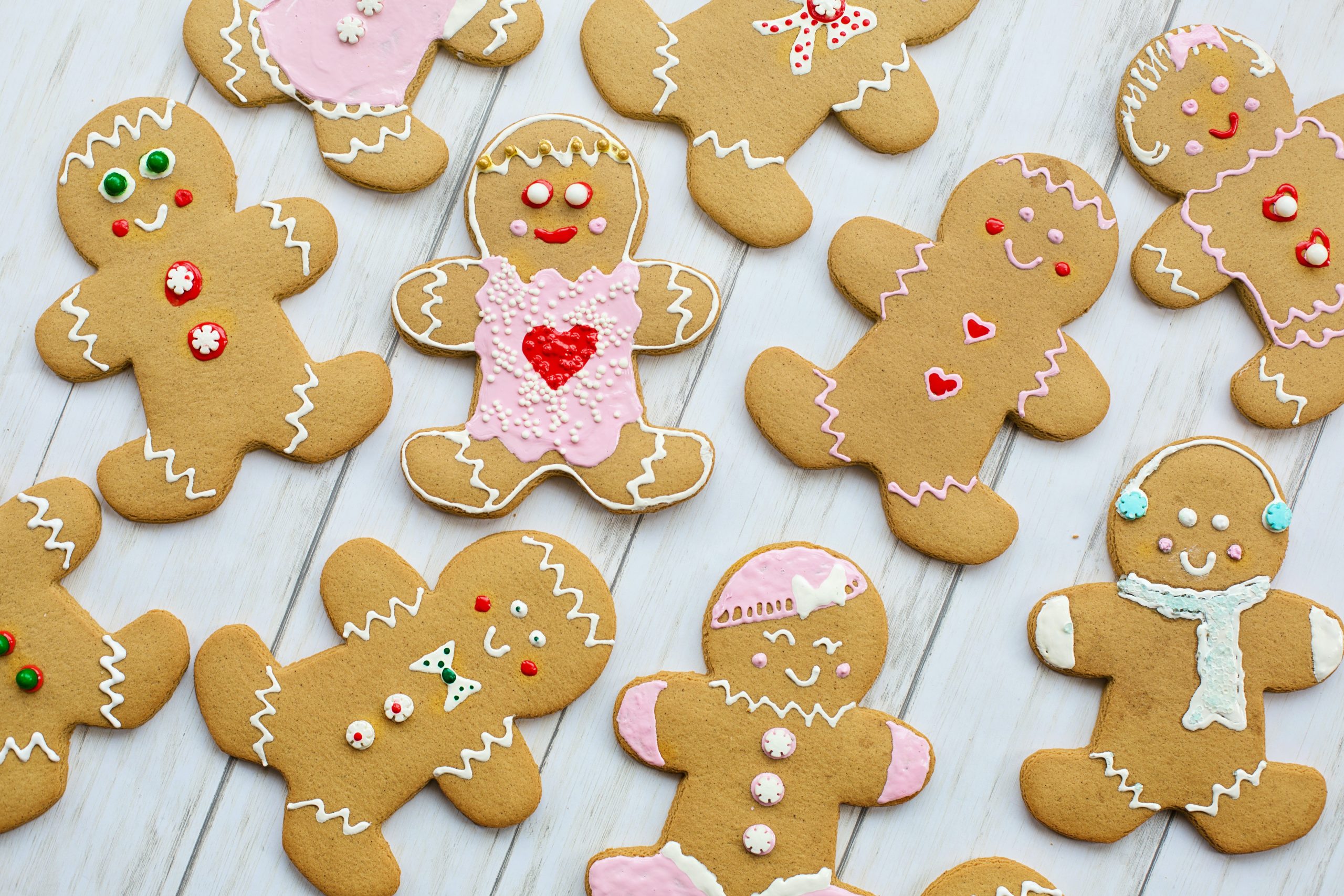 Healthy gingerbread men for the kids this Christmas!