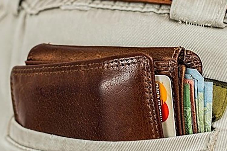 Your Wallet Might Be the Source of Your Back Pain